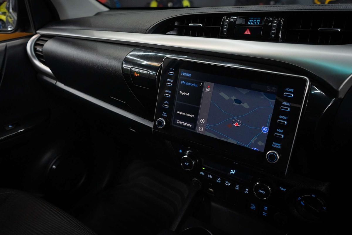 2020 Toyota Hilux SR5 GUN126R 4X4