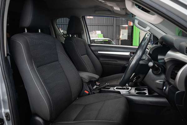 2020 Toyota Hilux SR5 GUN126R 4X4