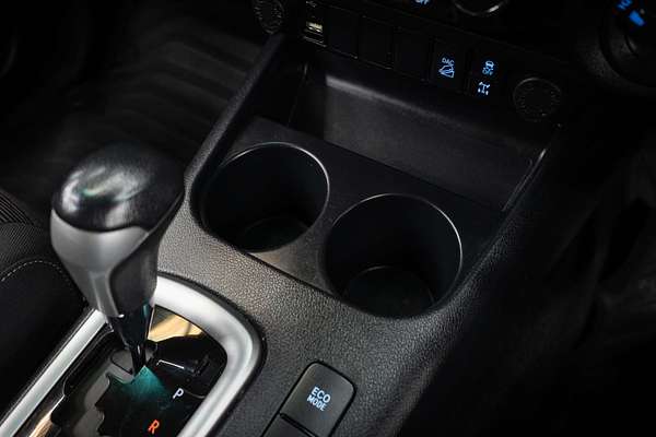 2020 Toyota Hilux SR5 GUN126R 4X4