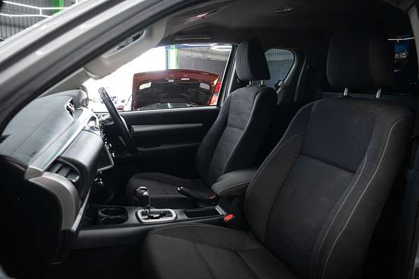 2020 Toyota Hilux SR5 GUN126R 4X4