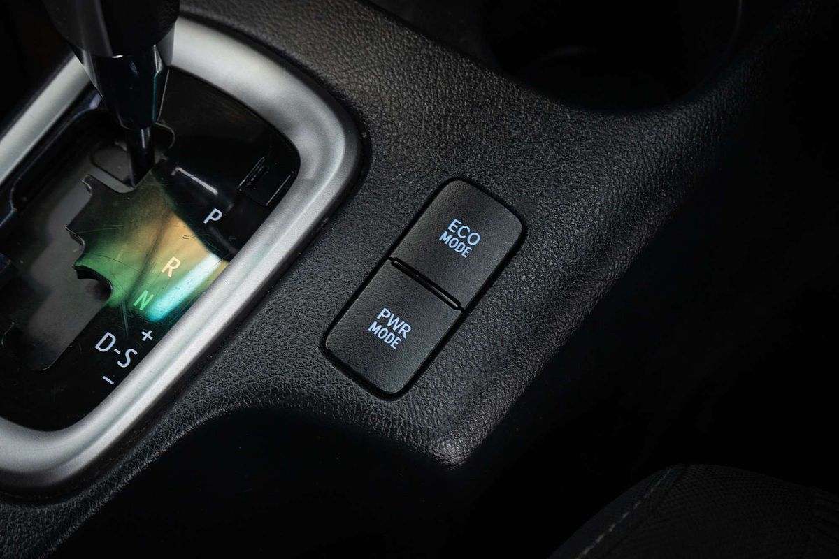 2020 Toyota Hilux SR5 GUN126R 4X4