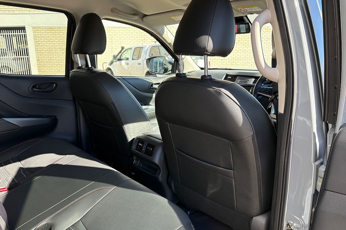 2024 Nissan Navara PRO-4X Warrior D23 4X4