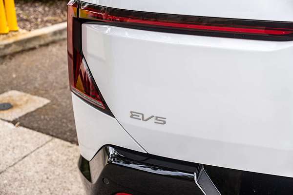 2025 Kia EV5 Earth OVc