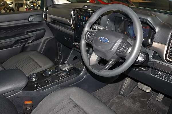 2024 Ford Everest Ambiente 2.0L
