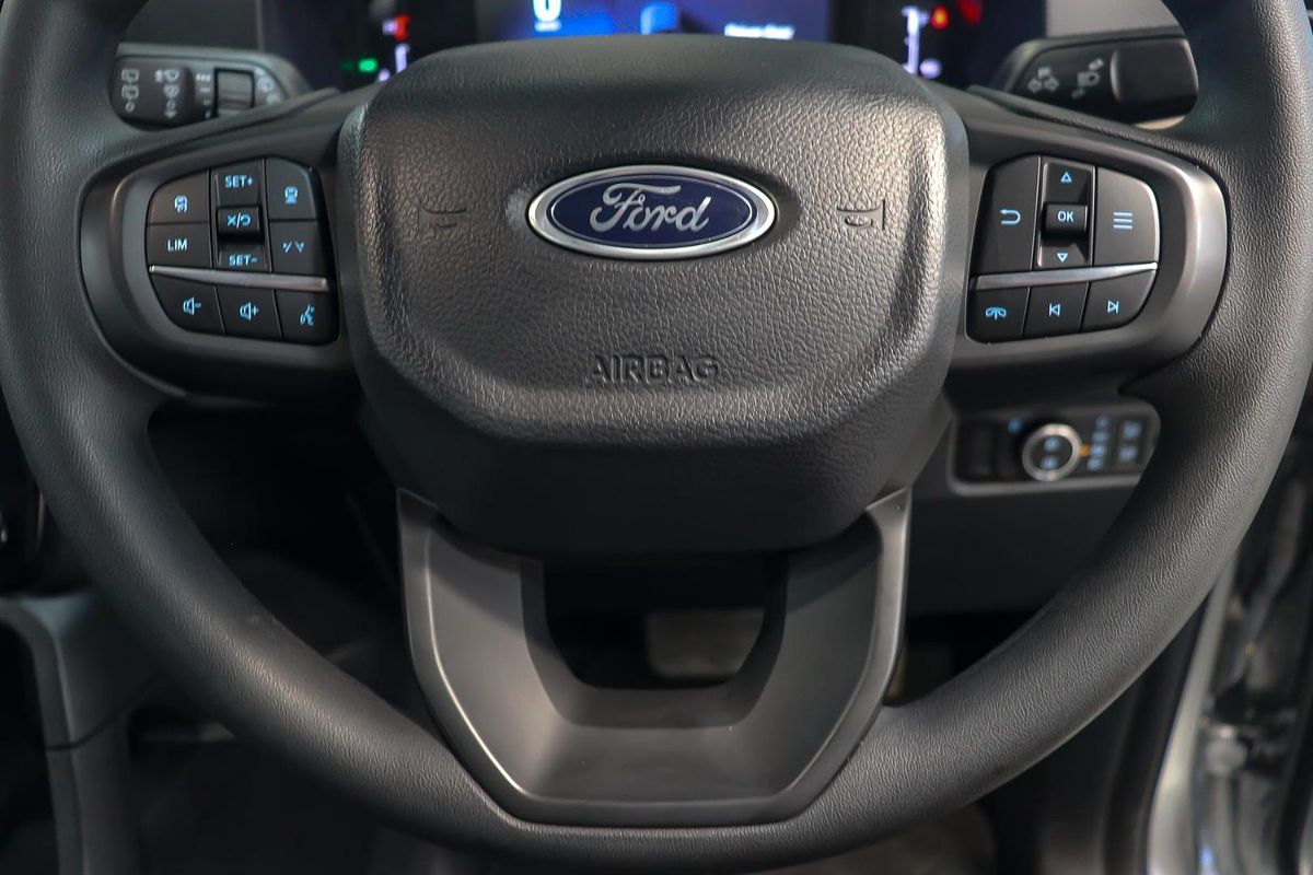 2024 Ford Everest Ambiente 2.0L