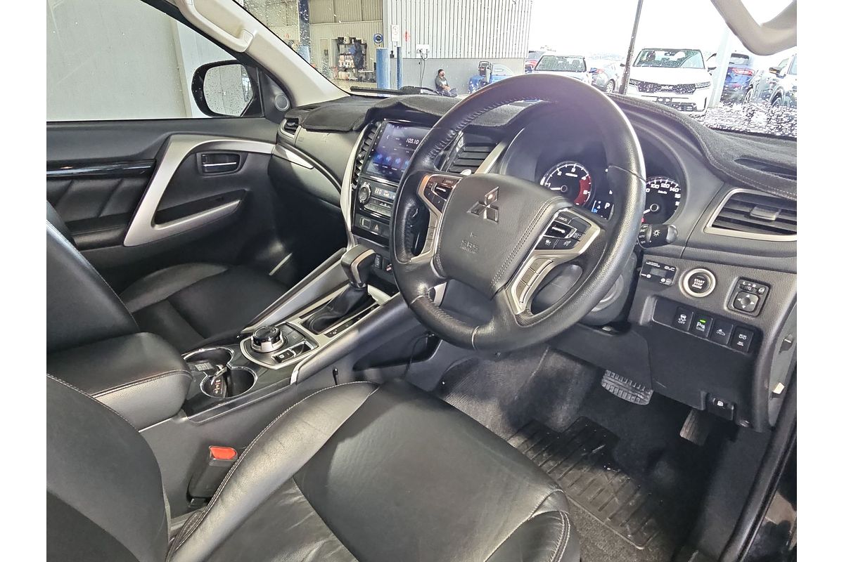 2019 Mitsubishi Pajero Sport Black Edition QE