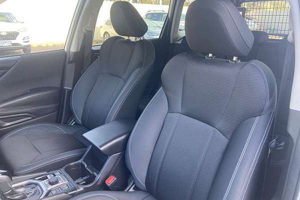 2022 Subaru Forester 2.5i S5