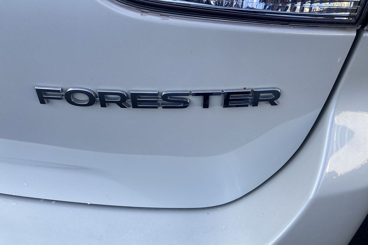 2022 Subaru Forester 2.5i S5