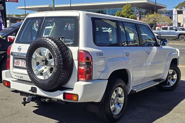 2013 Nissan Patrol ST Y61