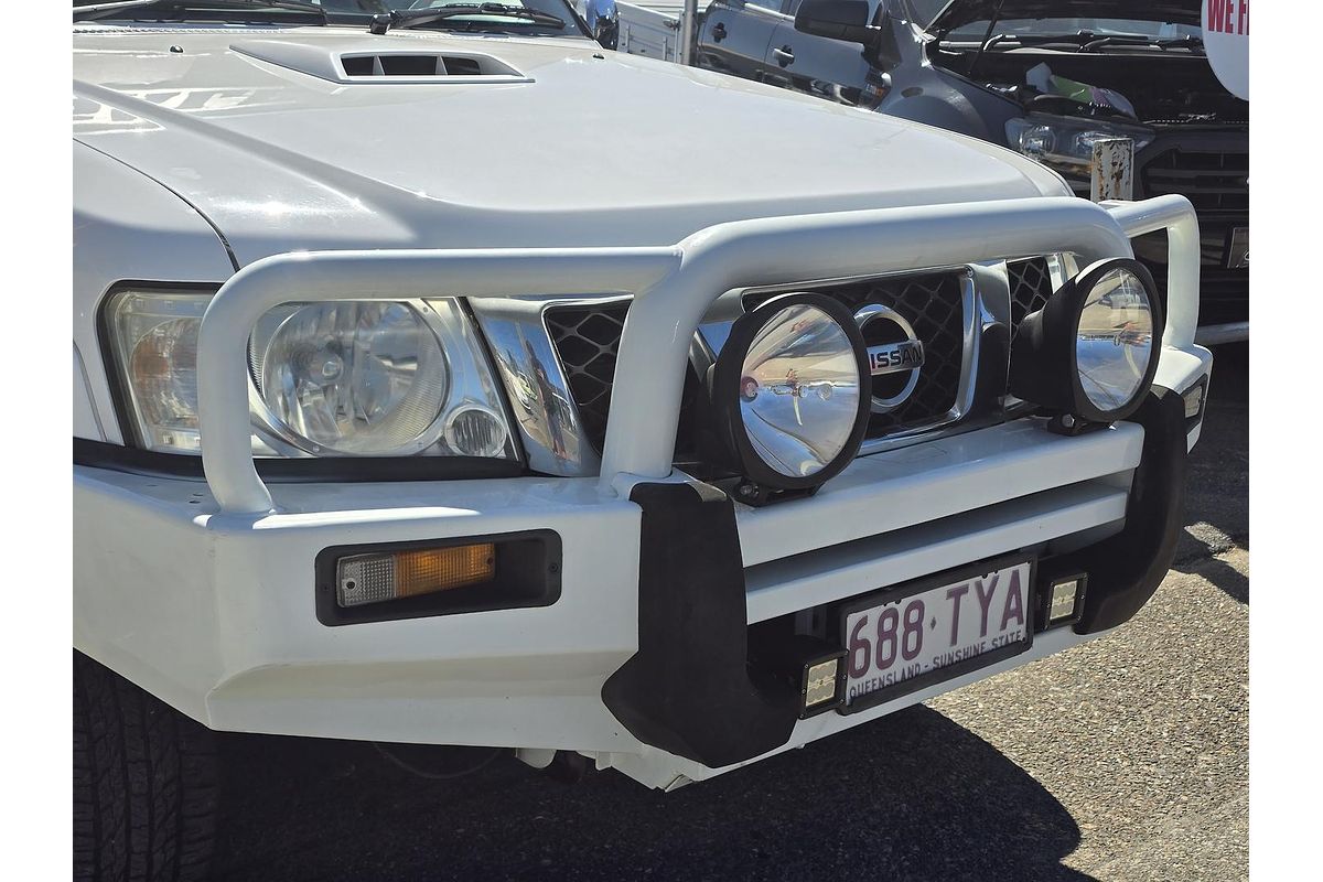 2013 Nissan Patrol ST Y61