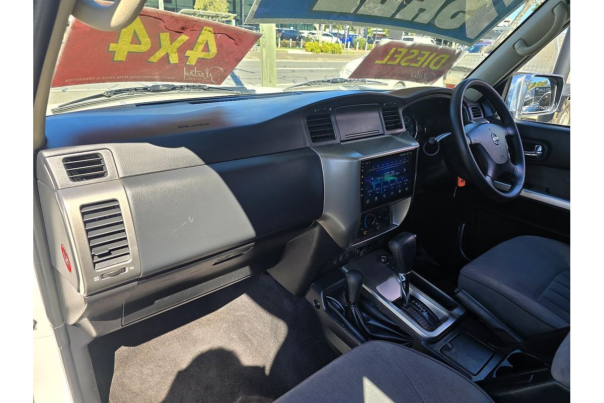 2013 Nissan Patrol ST Y61