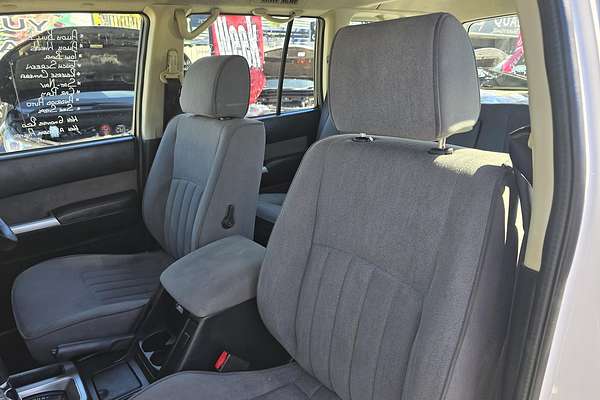 2013 Nissan Patrol ST Y61