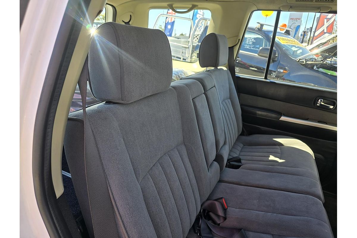 2013 Nissan Patrol ST Y61