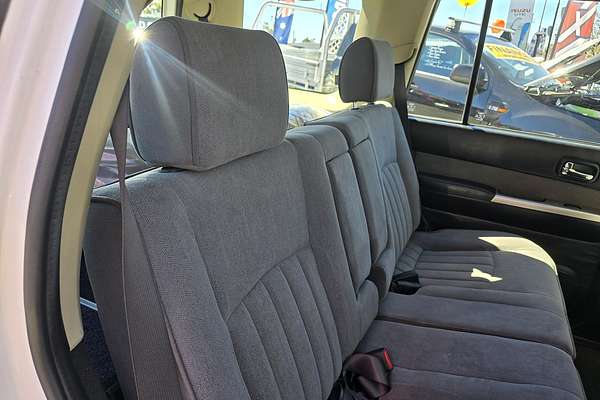 2013 Nissan Patrol ST Y61