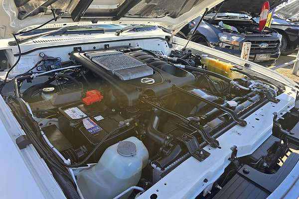 2013 Nissan Patrol ST Y61