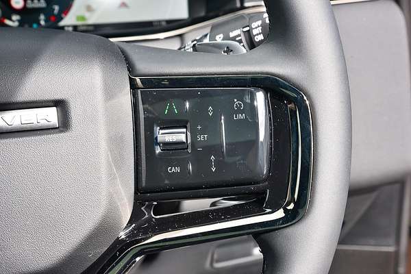 2025 Land Rover Range Rover Evoque P250 Dynamic SE L551