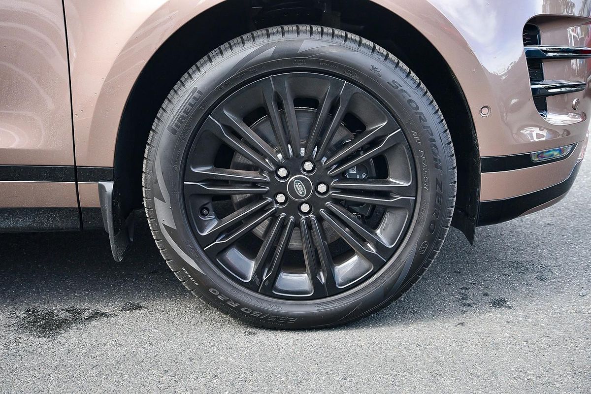 2025 Land Rover Range Rover Evoque P250 Dynamic SE L551