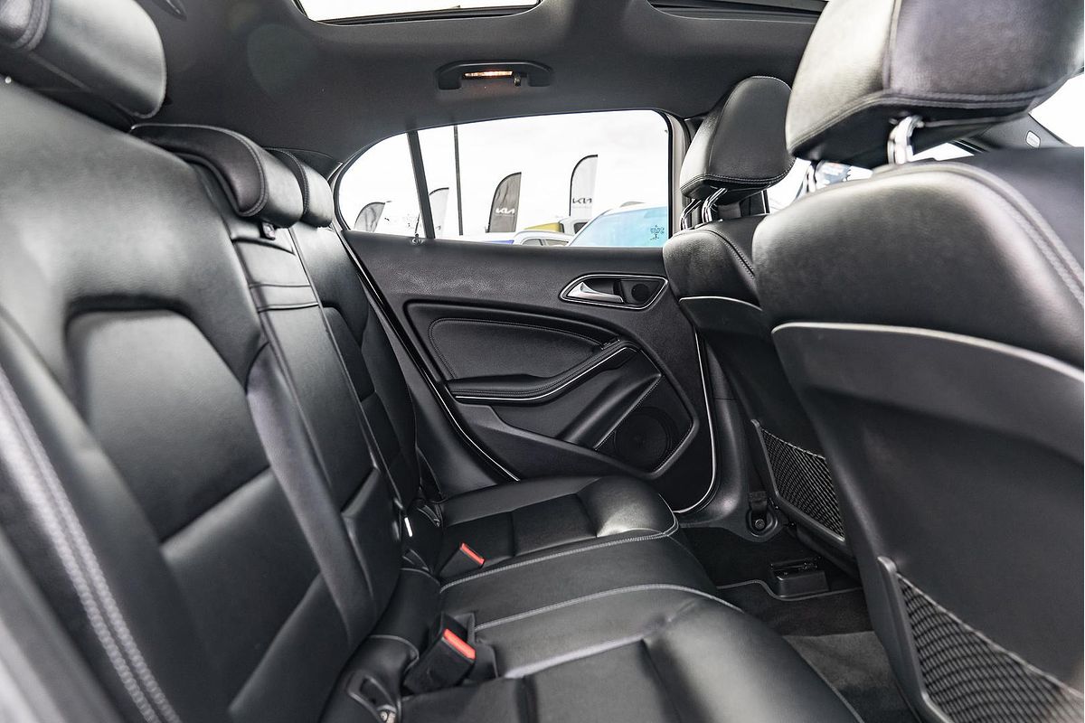 2019 Mercedes-Benz GLA-Class GLA180 X156