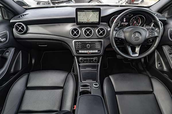 2019 Mercedes-Benz GLA-Class GLA180 X156