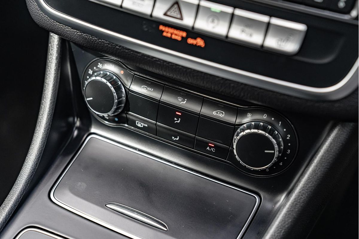 2019 Mercedes-Benz GLA-Class GLA180 X156