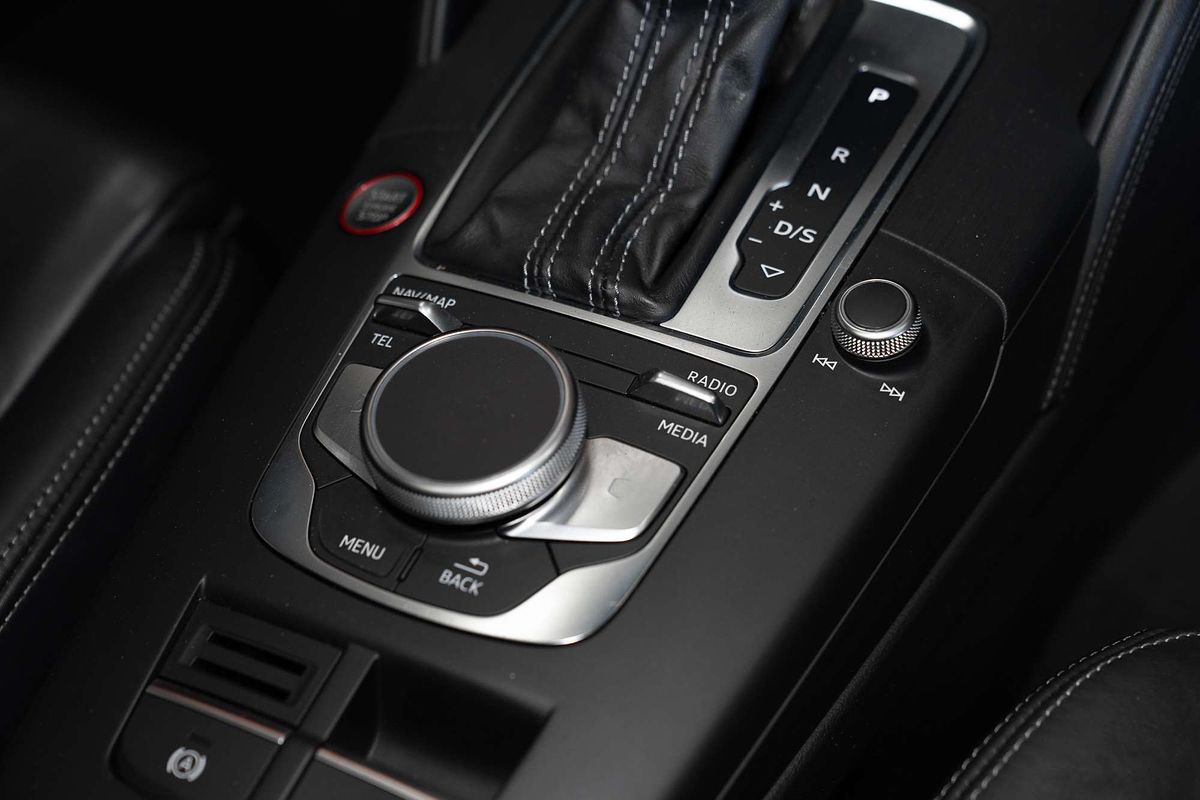 2020 Audi RS3 Carbon Edition 8V