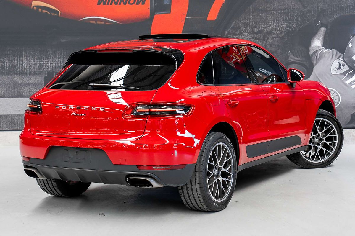 2017 Porsche Macan  95B