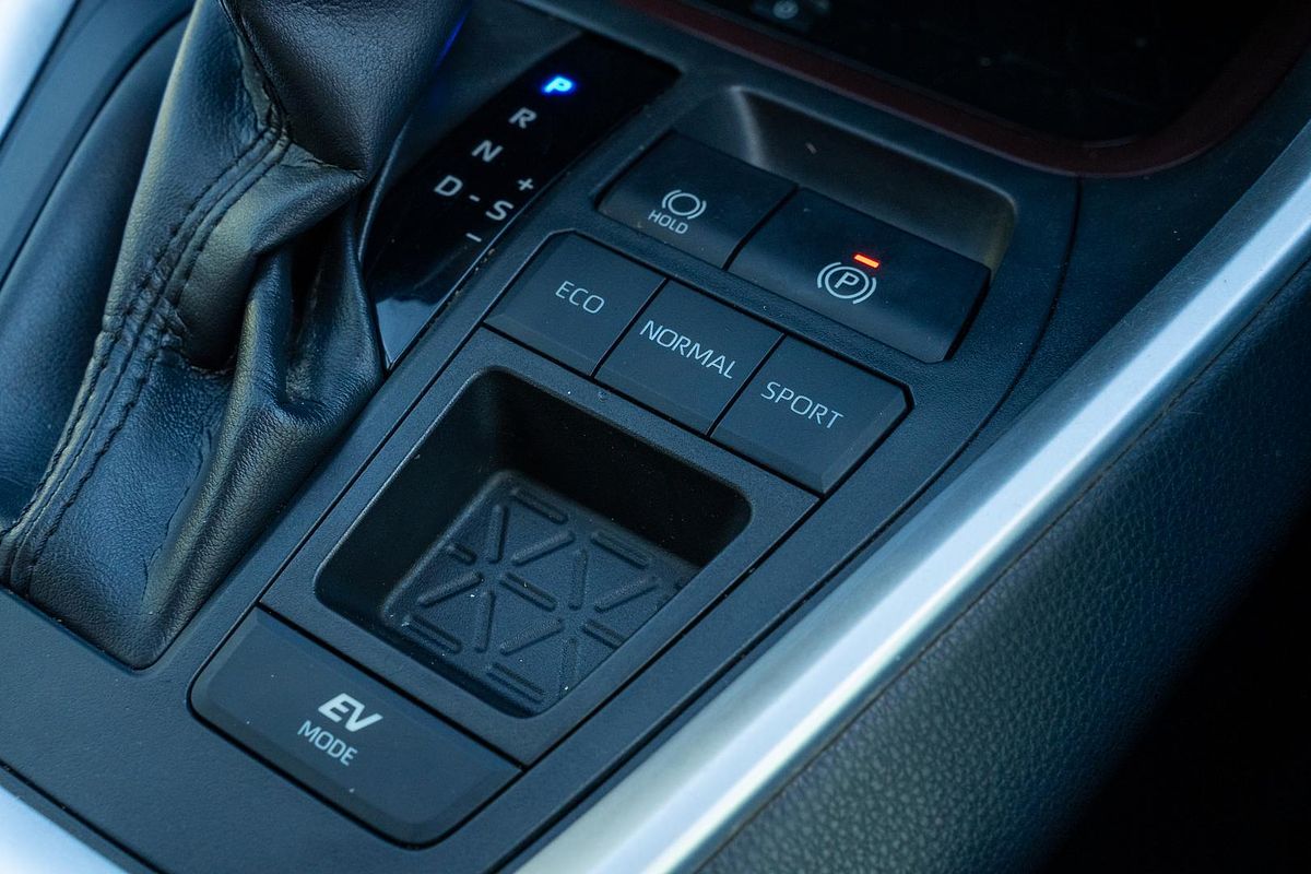 2019 Toyota RAV4 Cruiser AXAH52R