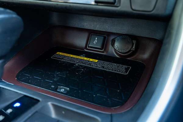 2019 Toyota RAV4 Cruiser AXAH52R