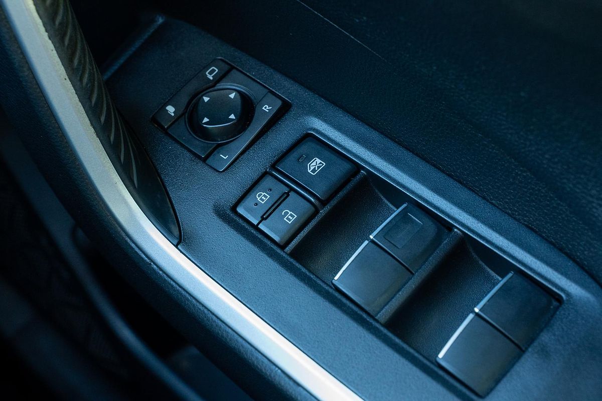 2019 Toyota RAV4 Cruiser AXAH52R