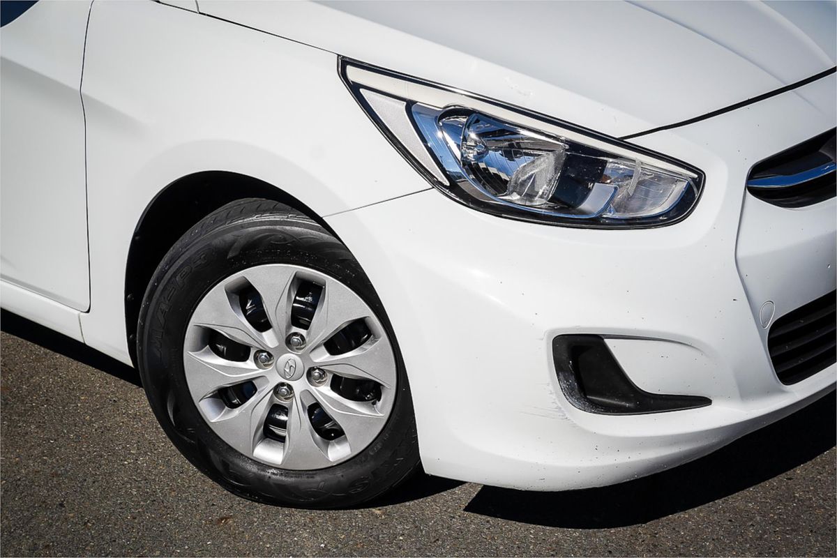 2015 Hyundai Accent Active RB3
