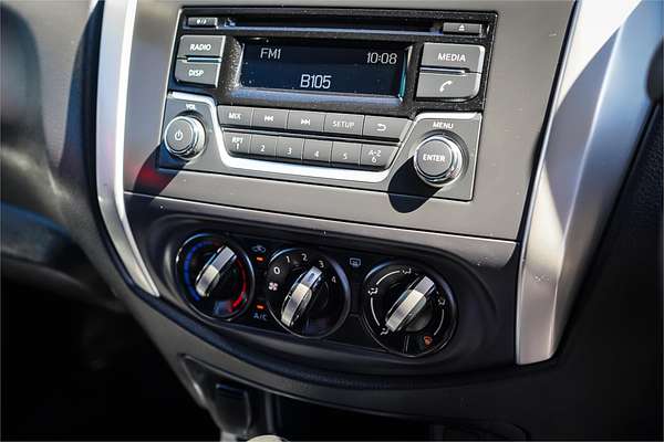2019 Nissan Navara RX D23 Series 3 Rear Wheel Drive