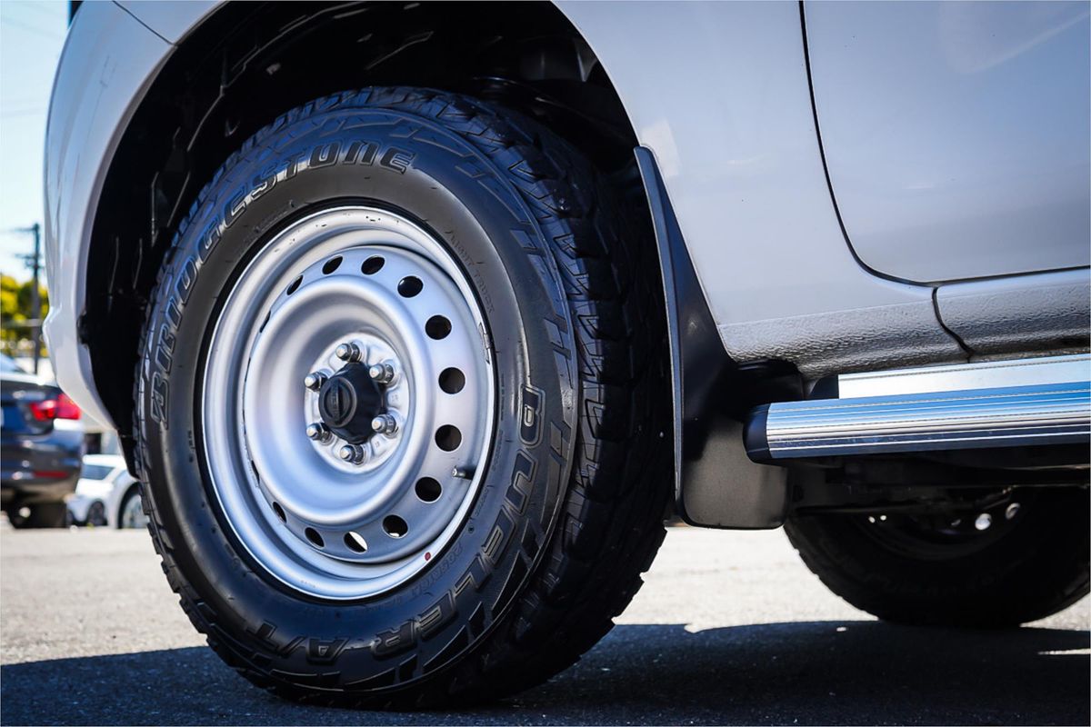 2019 Nissan Navara RX D23 Series 3 Rear Wheel Drive
