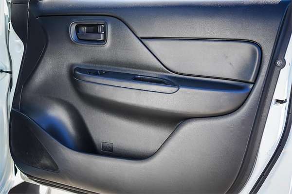 2020 Mitsubishi Triton GLX MR Rear Wheel Drive