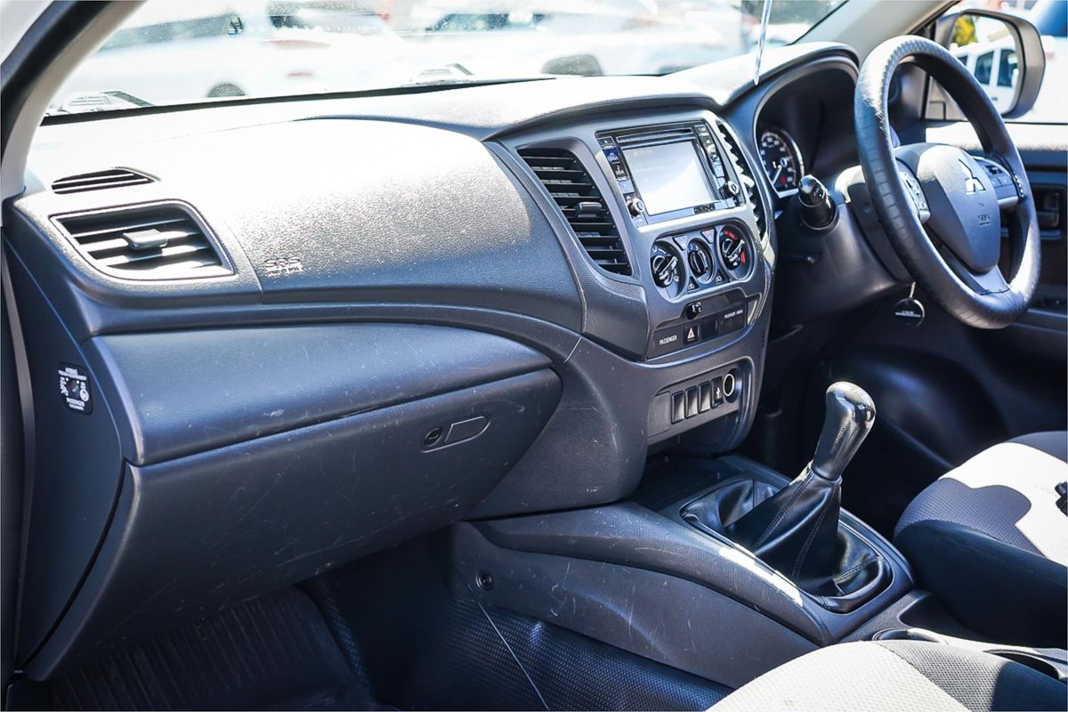 2020 Mitsubishi Triton GLX MR Rear Wheel Drive