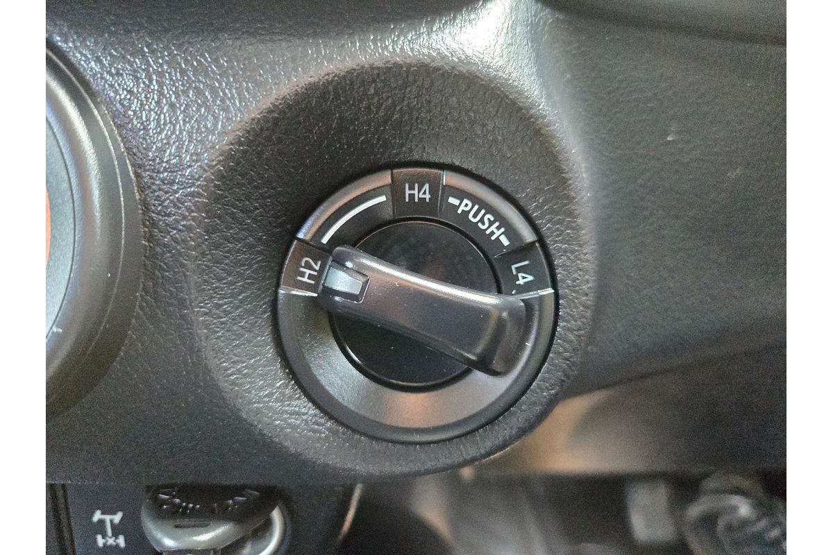 2019 Toyota Hilux SR GUN126R 4X4