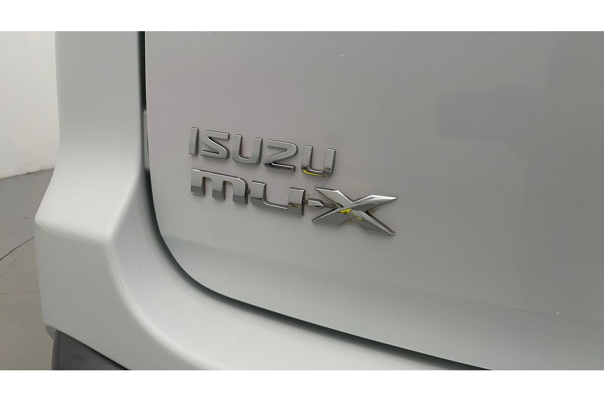 2017 Isuzu MU-X LS-U