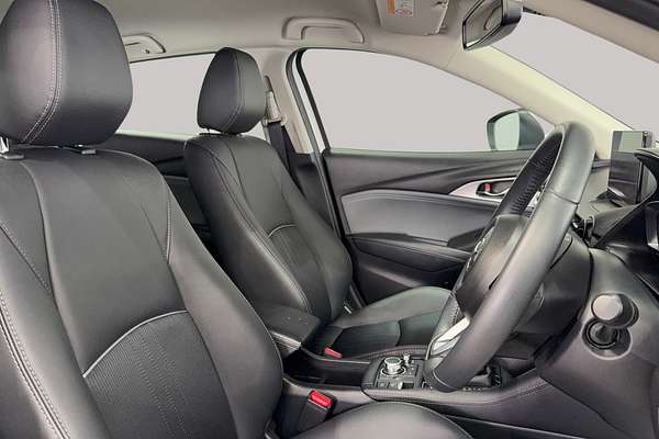 2023 Mazda CX-3 sTouring DK