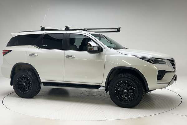 2020 Toyota Fortuner Crusade GUN156R