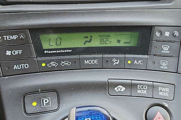 2010 Toyota Prius II