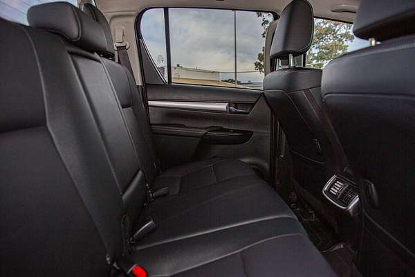 2023 Toyota Hilux SR5 GUN126R 4X4