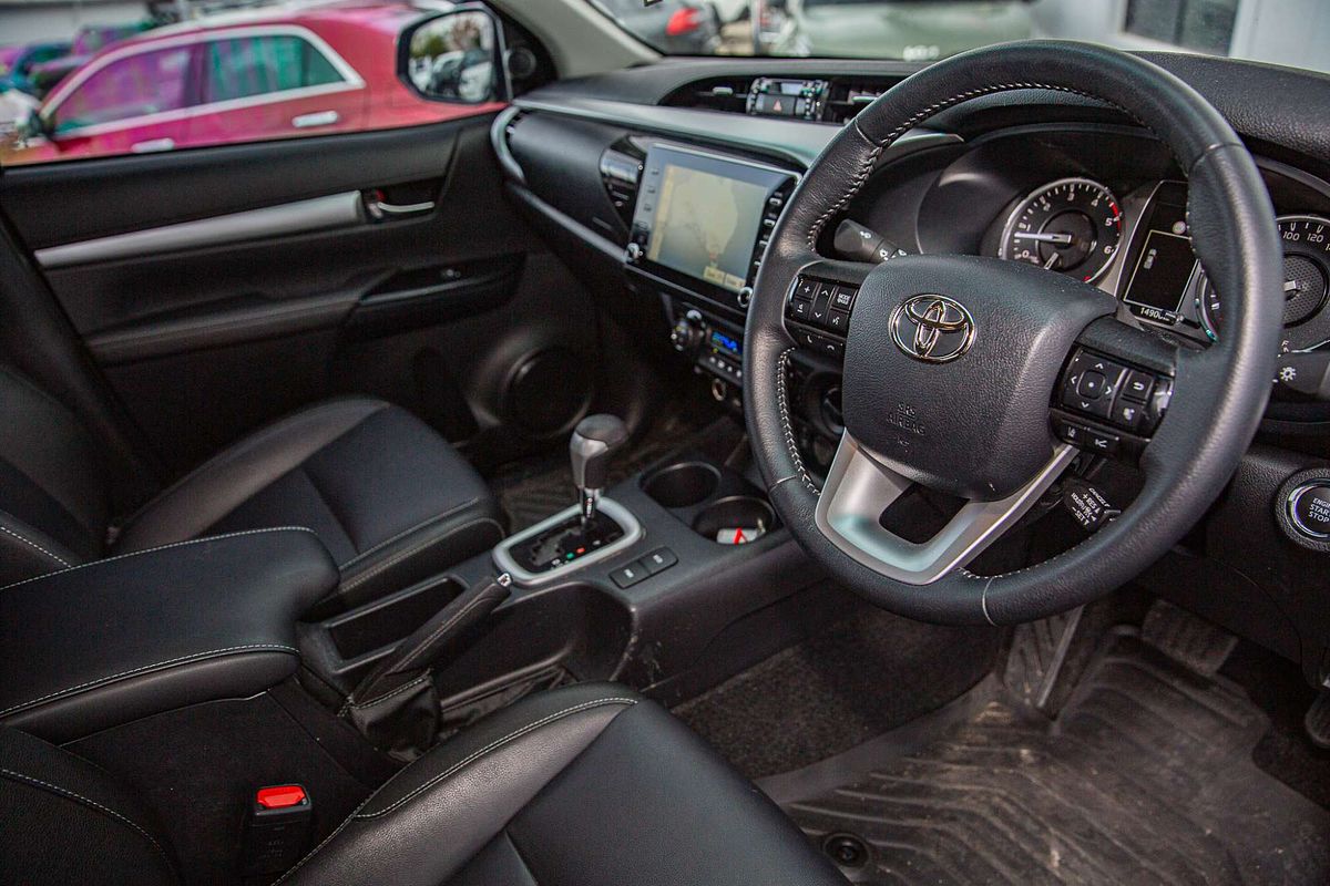 2023 Toyota Hilux SR5 GUN126R 4X4