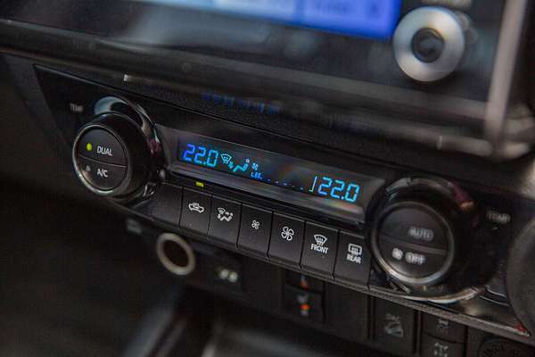 2023 Toyota Hilux SR5 GUN126R 4X4