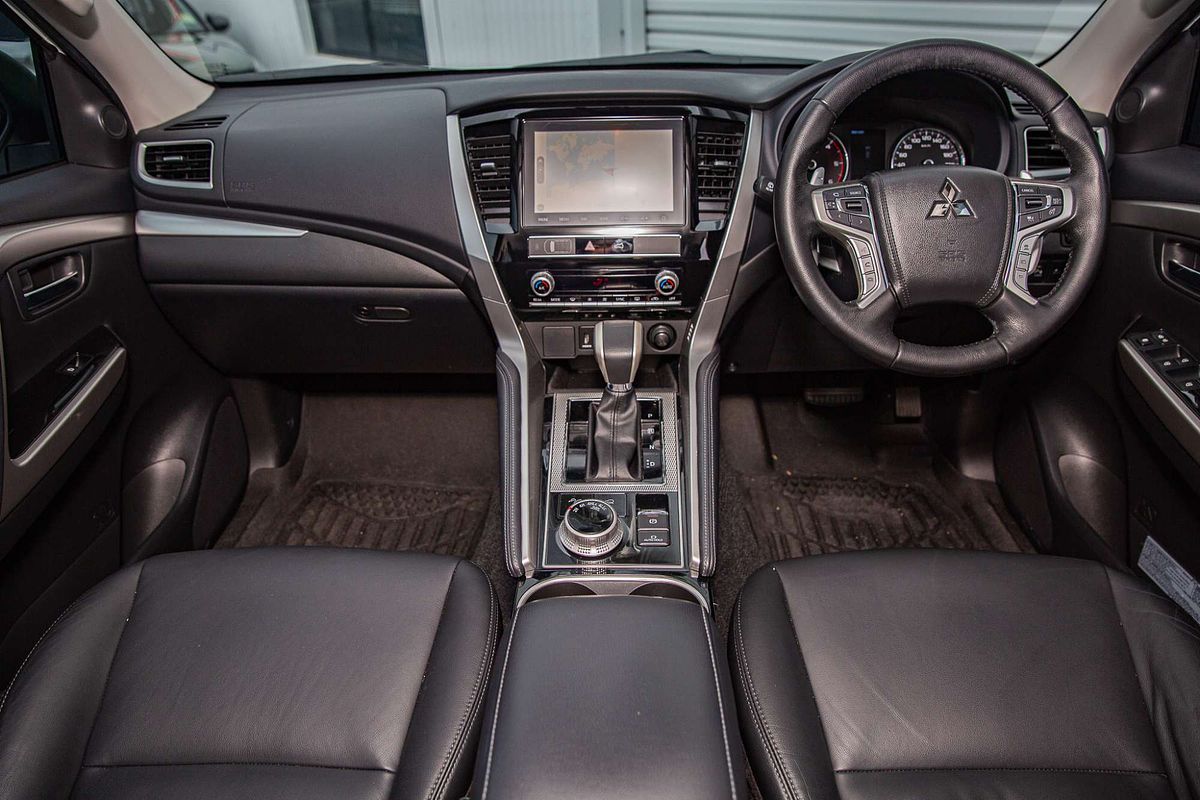 2022 Mitsubishi Pajero Sport GLS QF