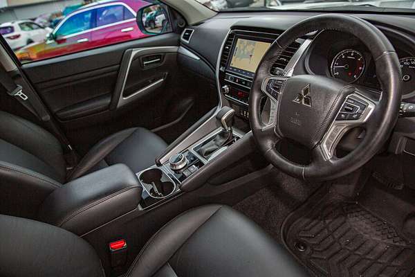 2022 Mitsubishi Pajero Sport GLS QF
