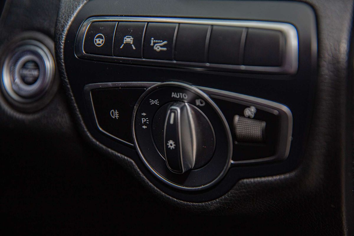 2018 Mercedes-Benz C-Class C300 W205