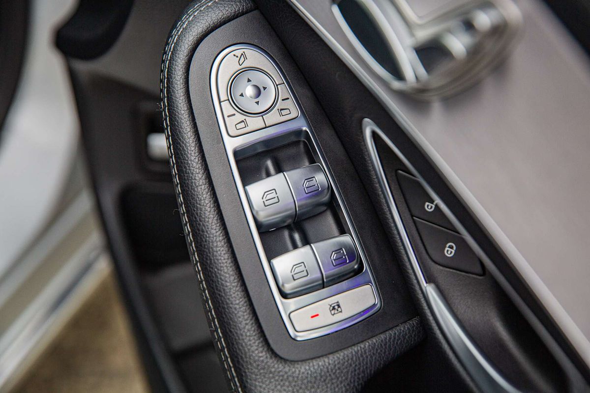 2018 Mercedes-Benz C-Class C300 W205