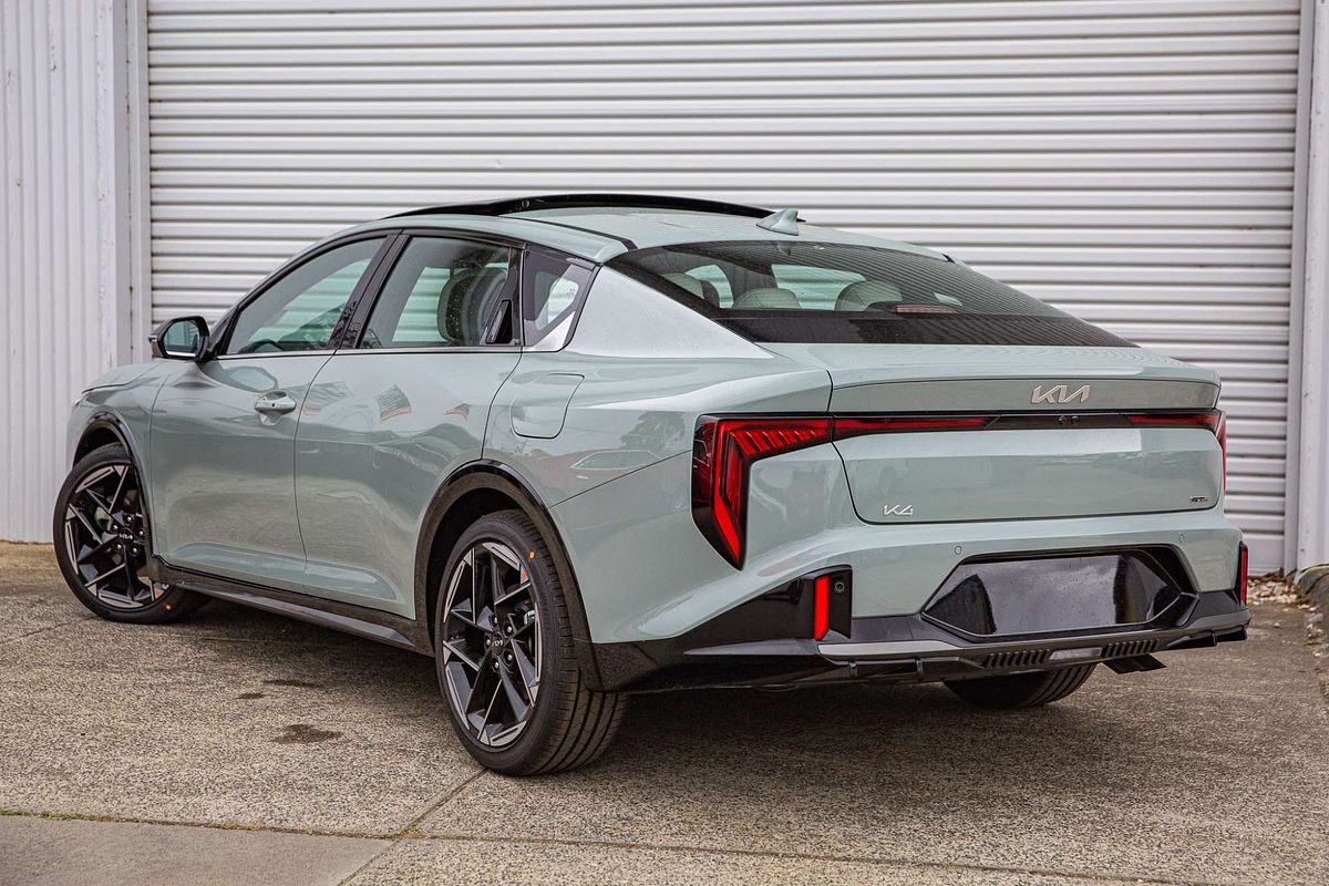 2025 Kia K4 GT-Line CL4m