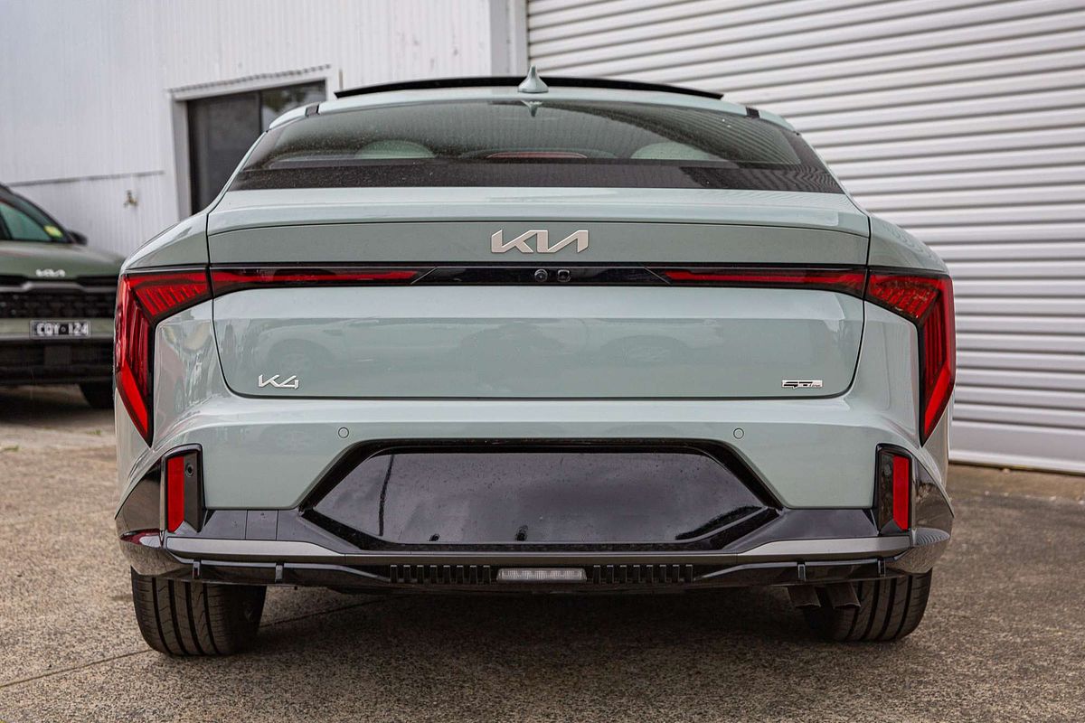 2025 Kia K4 GT-Line CL4m