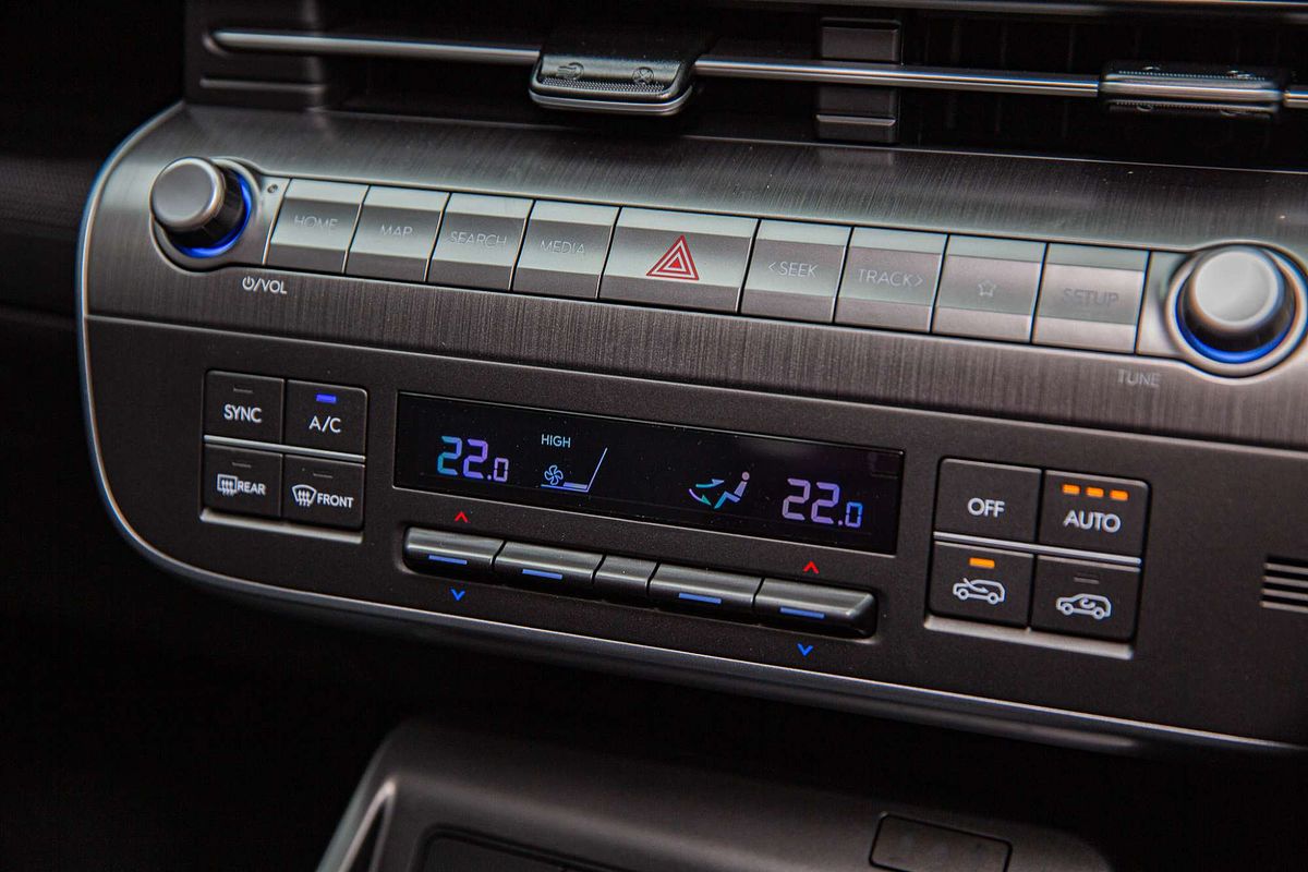 2025 Hyundai Kona Premium SX2.V3