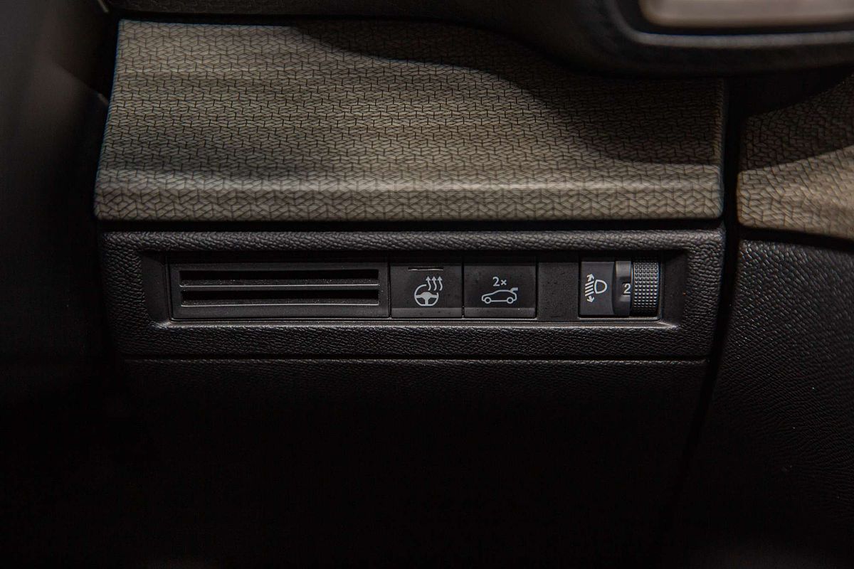 2022 Citroen C5 X Shine E43